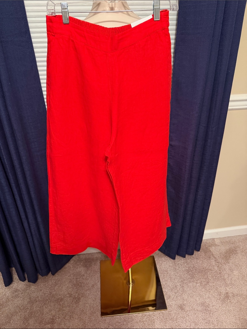 NWT- Chico's Bold Red Wide-Leg Cropped Pants